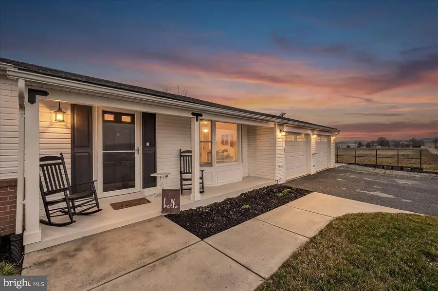 8906 Stauffer Rd, Walkersville, MD 21793 - #2