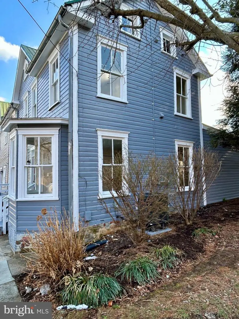 210 E Main St, Burkittsville, MD 21718 - #2