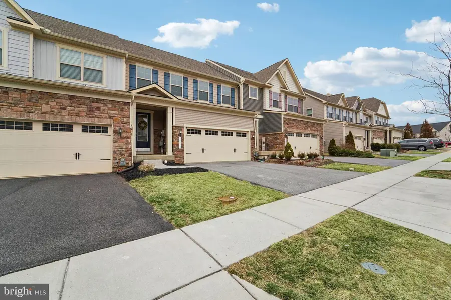1211 Pennington Dr, Brunswick, MD 21716 - #2