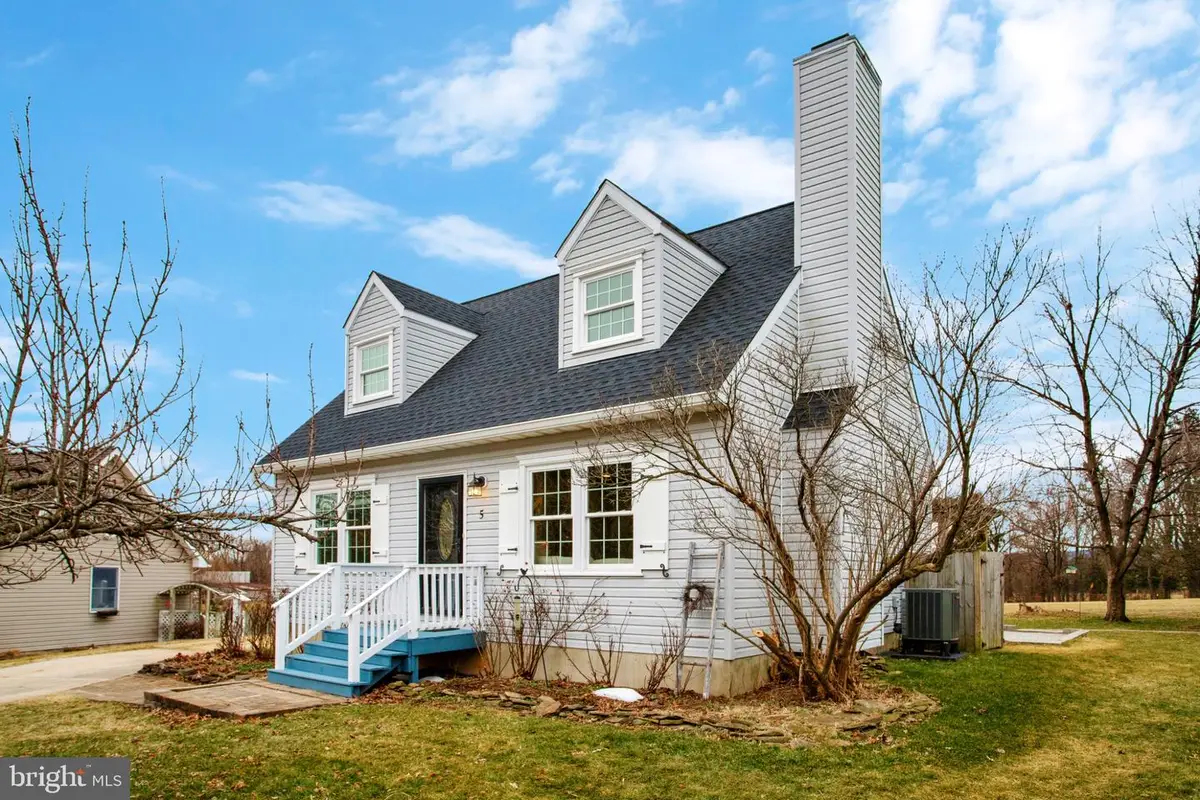 5 Old Barn Ct, Thurmont, MD 21788 - #1