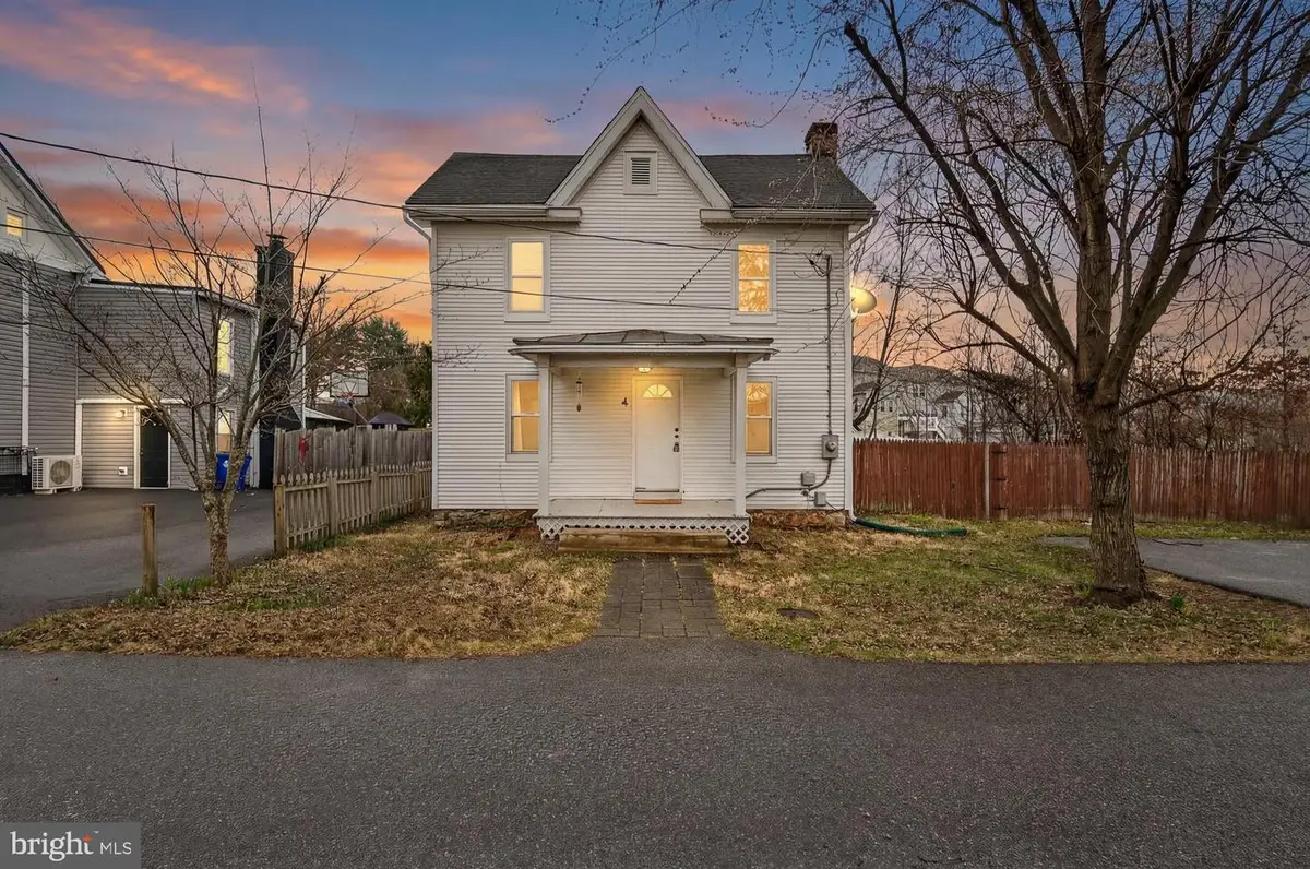 4 Pennsylvania Dr, Walkersville, MD 21793 - #1