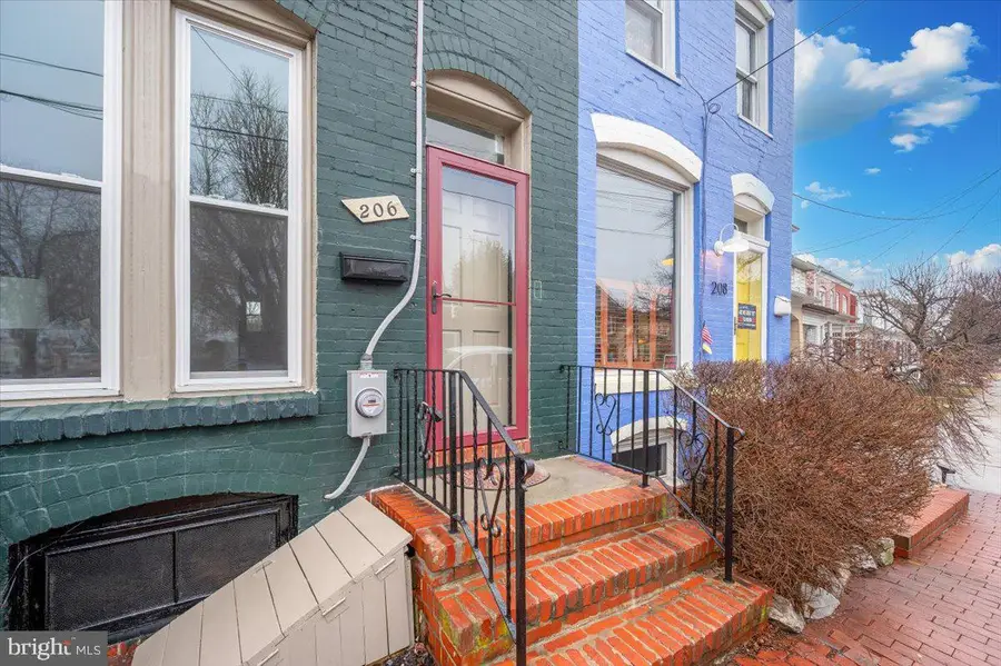 206 Dill Ave, Frederick, MD 21701 - #2