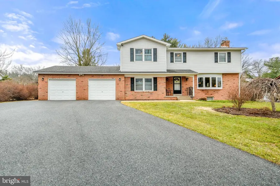 8010 Glendale Dr, Frederick, MD 21702 - #2