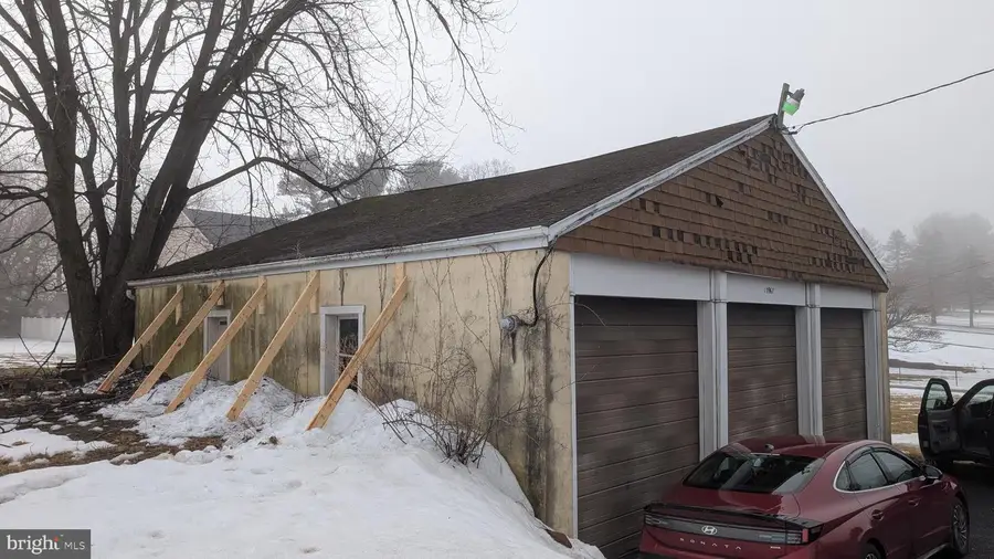 13967 Penn Shop Rd, Mount Airy, MD 21771 - #2