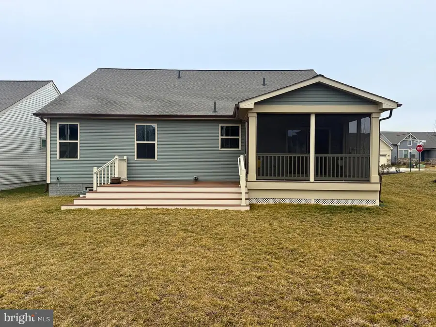 368 Crown Point Dr, Frederick, MD 21702 - #3