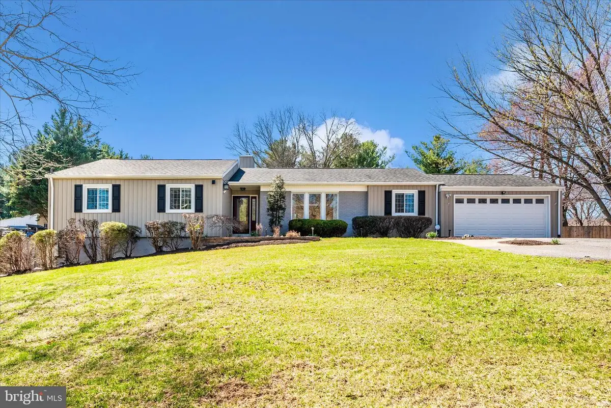 2726 Loch Haven Dr, Ijamsville, MD 21754 - #1