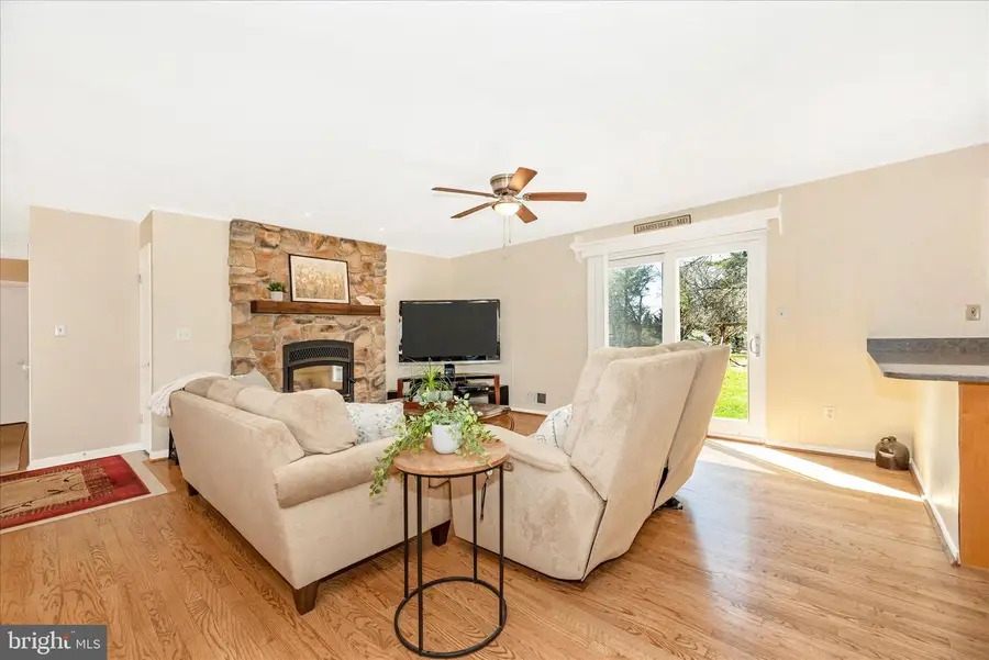 2726 Loch Haven Dr, Ijamsville, MD 21754 - #2