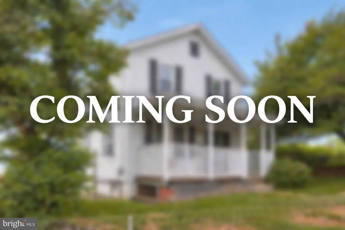 801 N Maple Ave, Brunswick, MD 21716 - #1