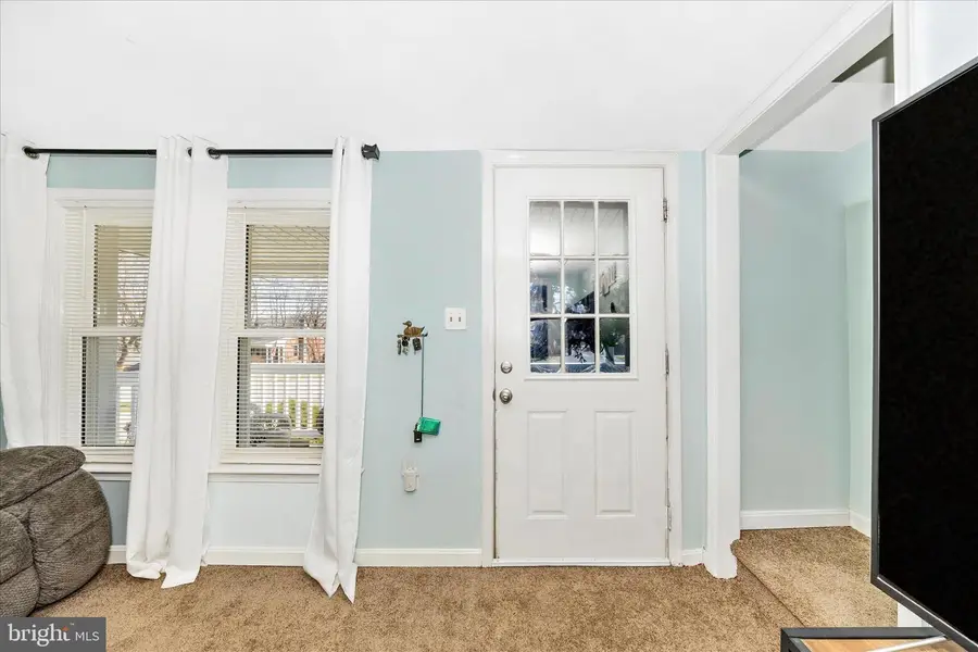 5618 Bartonsville Rd, Frederick, MD 21704 - #2