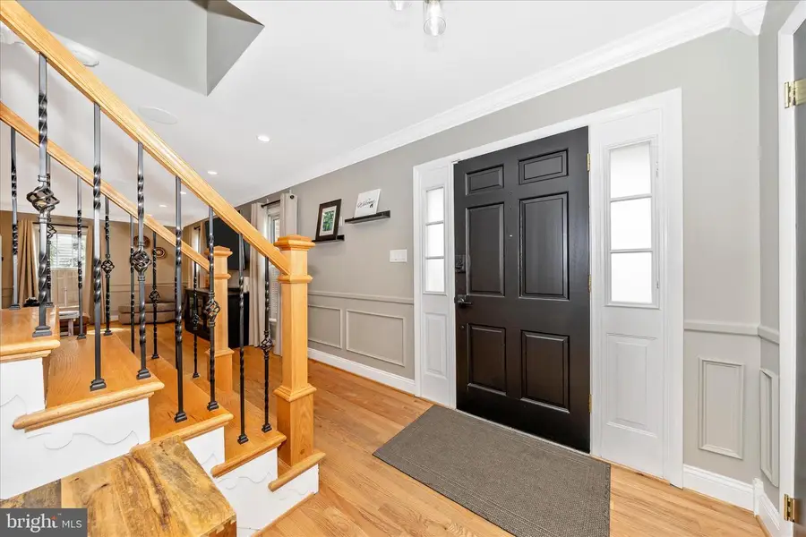 212 Baughmans Ln, Frederick, MD 21702 - #2