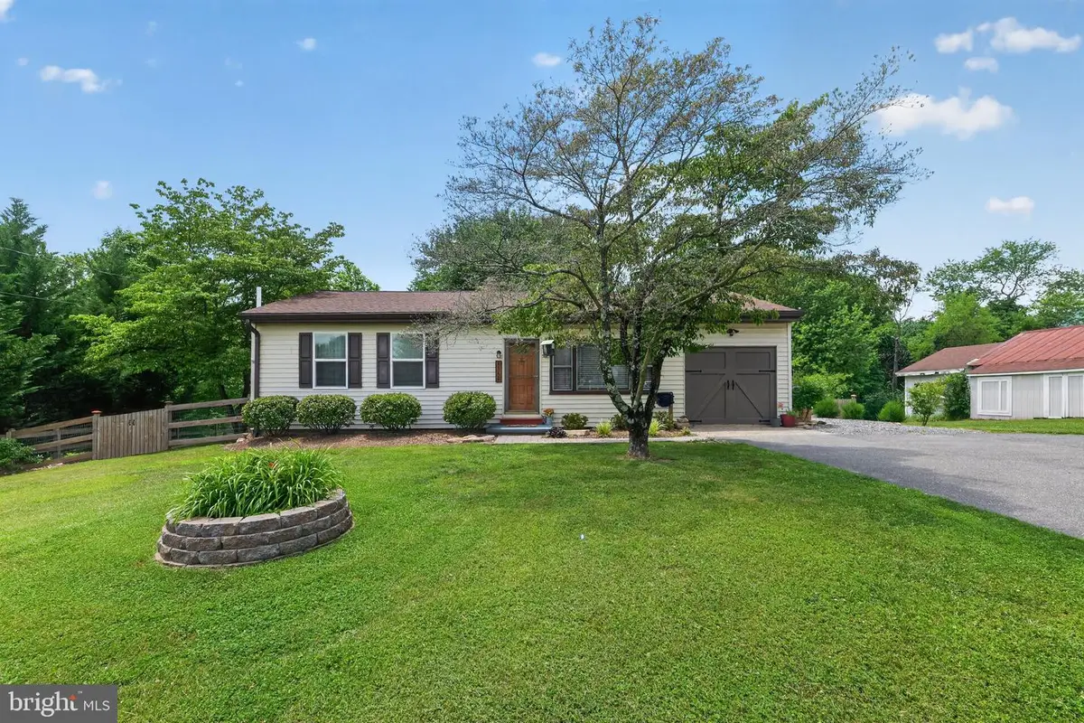 8354 Rocky Springs Rd, Frederick, MD 21702 - #1
