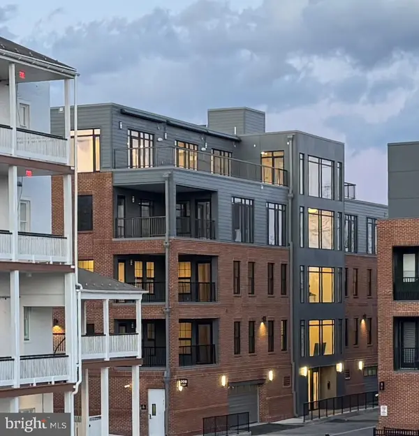 208 Second St E #202, FREDERICK, MD 21701