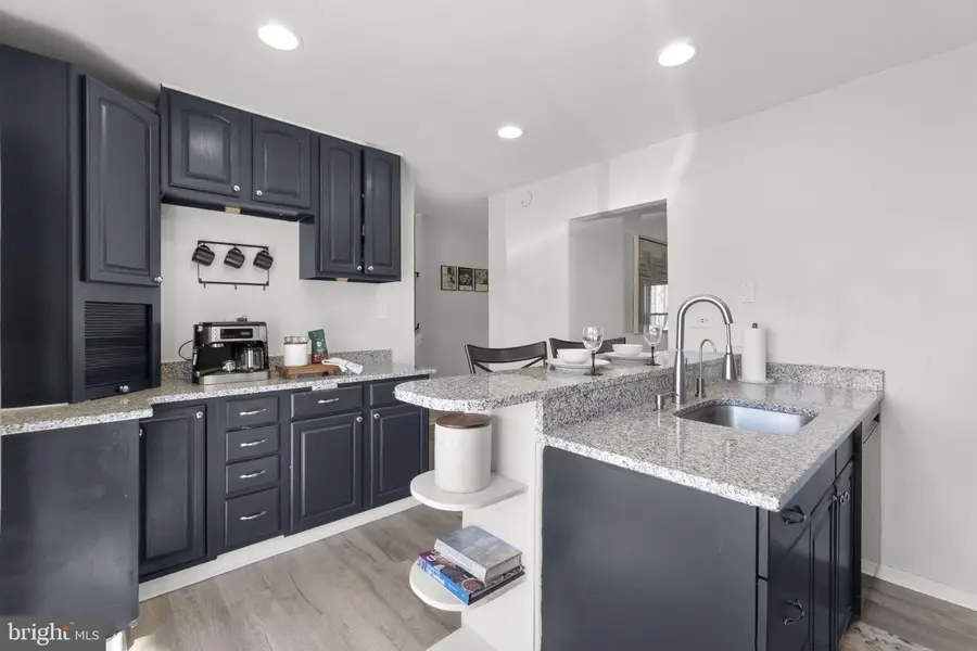 29 Mountaingate Dr, Frederick, MD 21703 - #3