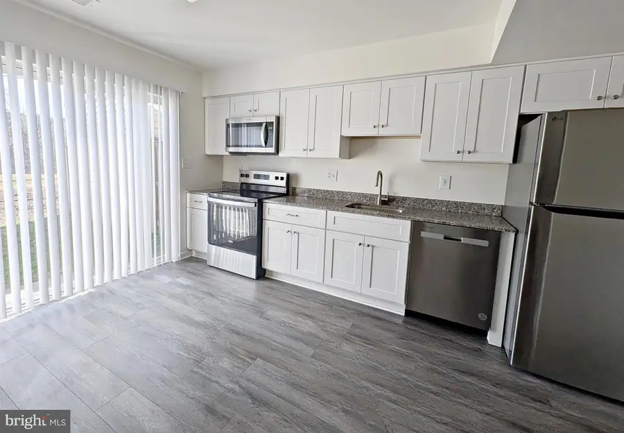 526 Essex Pl, Frederick, MD 21703 - #2