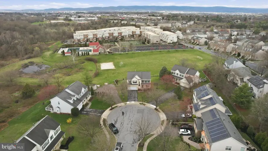 1707 Dearbought Ct, Frederick, MD 21701 - #3