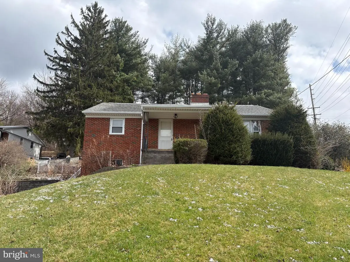 7201 Dogwood Ln, Middletown, MD 21769 - #1