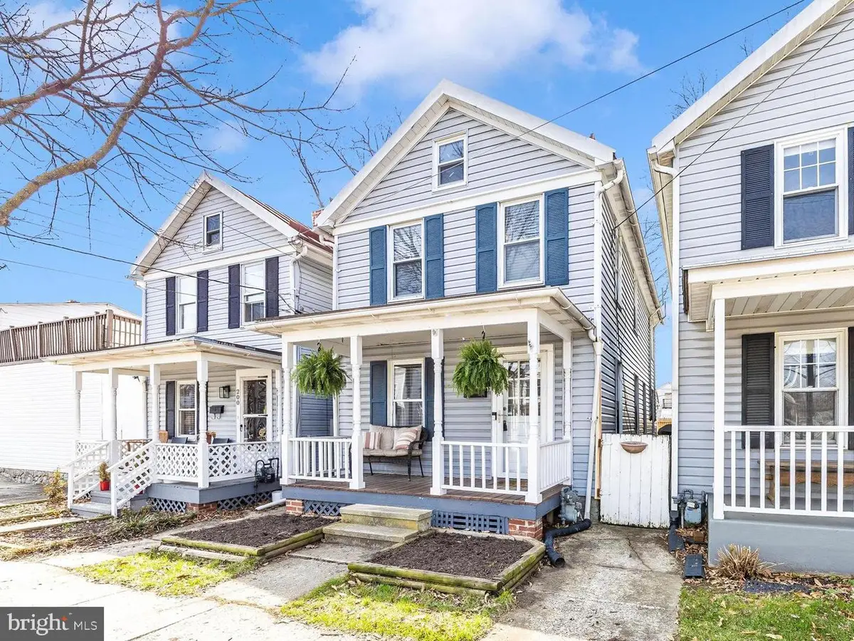 202 Maple Ave, Frederick, MD 21701 - #1