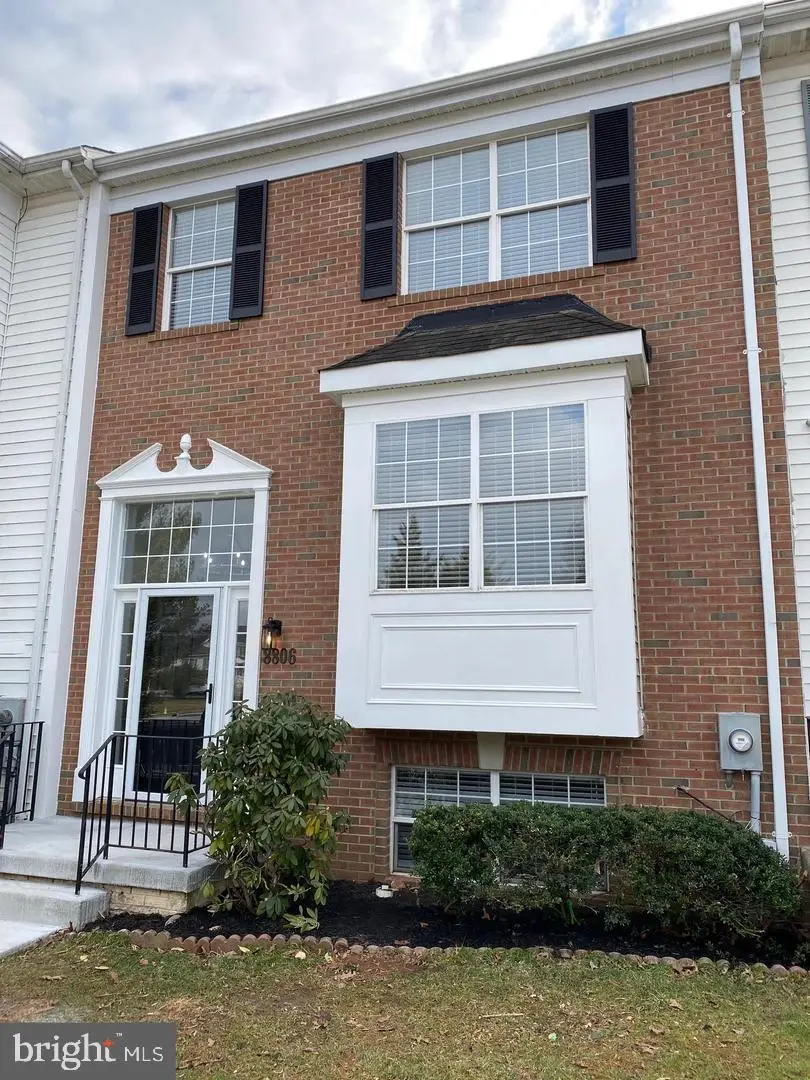 8806 Briarcliff Ln, Frederick, MD 21701 - #1