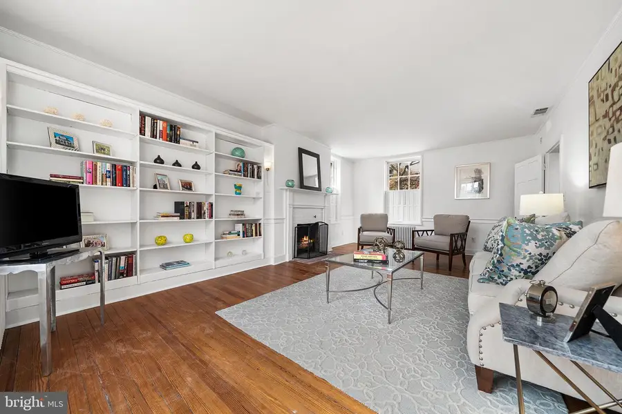 106 N Court St, Frederick, MD 21701 - #3