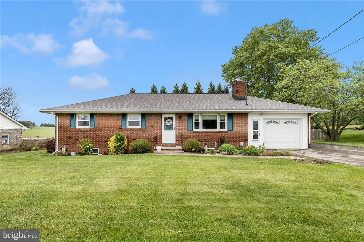 4432 Valley View Rd, Middletown, MD 21769 - #1