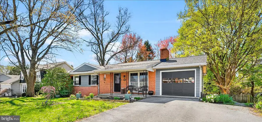 33 Fox Rock Dr, Myersville, MD 21773 - #2