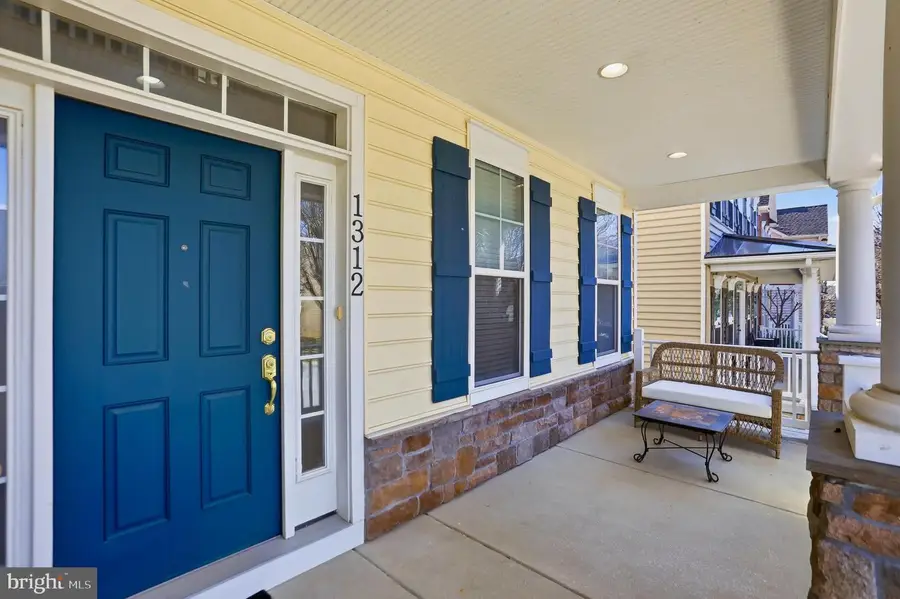 1312 Volunteer Dr, Brunswick, MD 21716 - #2