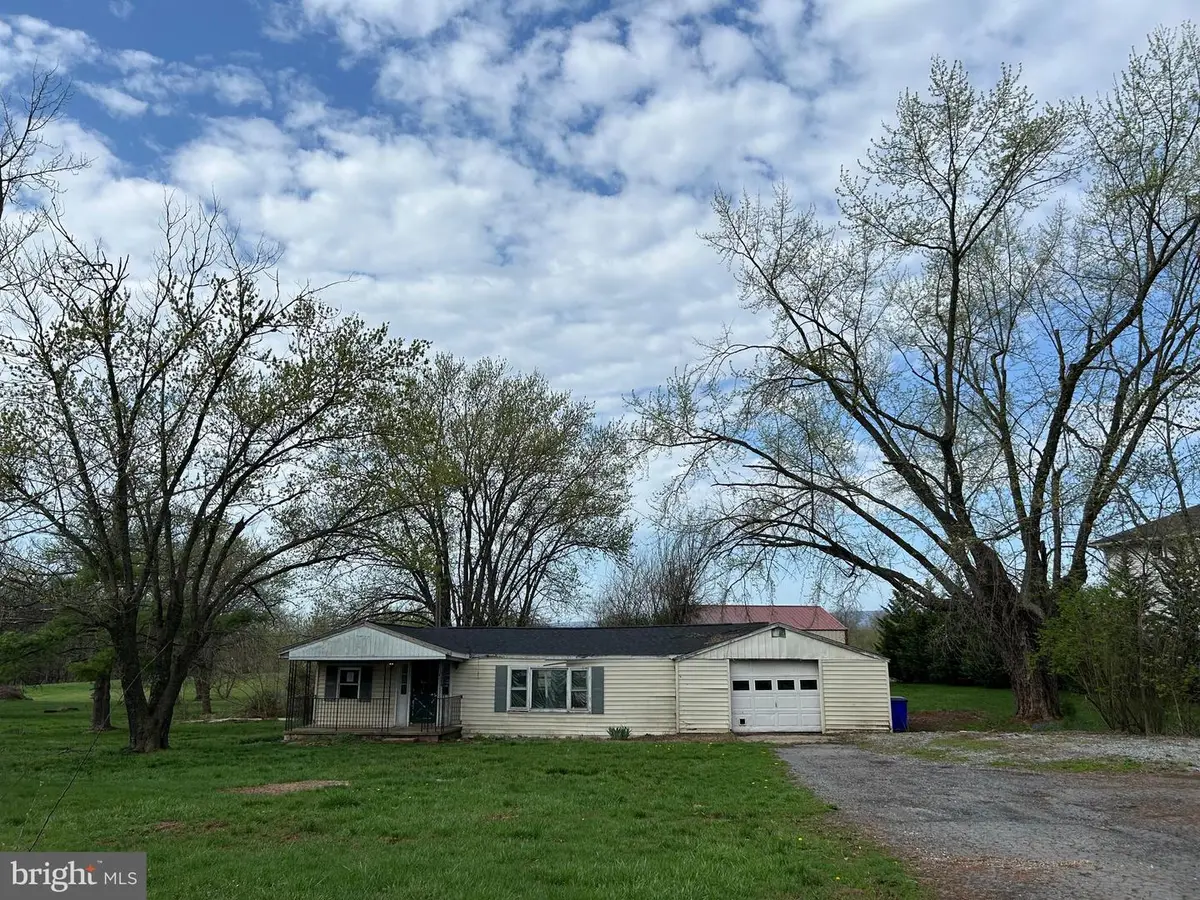 12632 Creagerstown Rd, Thurmont, MD 21788 - #1