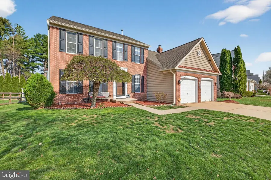 611 Hunting Ridge Dr, Frederick, MD 21703 - #2