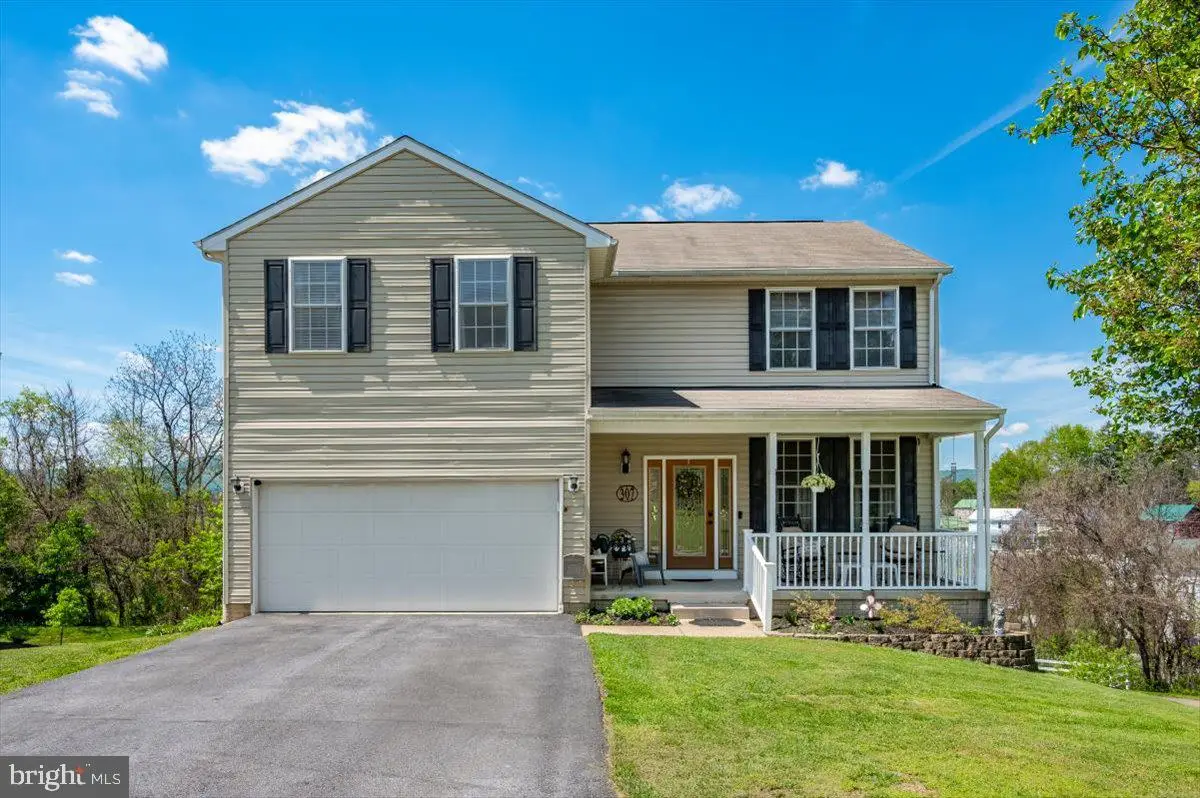 307 Washington St, Middletown, MD 21769 - #1