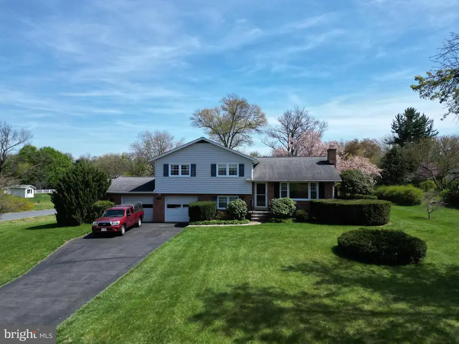 7935 Edgewood Farm Rd, Frederick, MD 21702 - #2