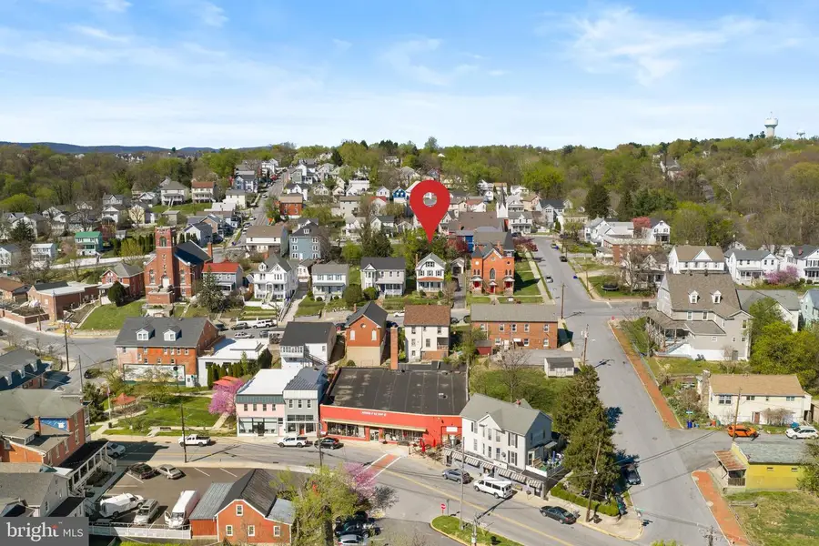 25 E A St E, Brunswick, MD 21716 - #2