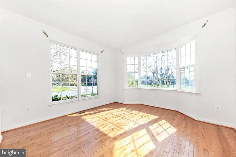 100 Sunlight Dr, Frederick, MD 21702 - #3