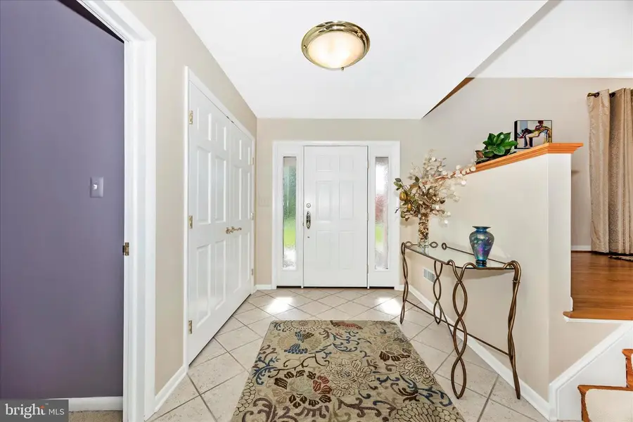 8022 Fieldstone Dr, Frederick, MD 21702 - #2