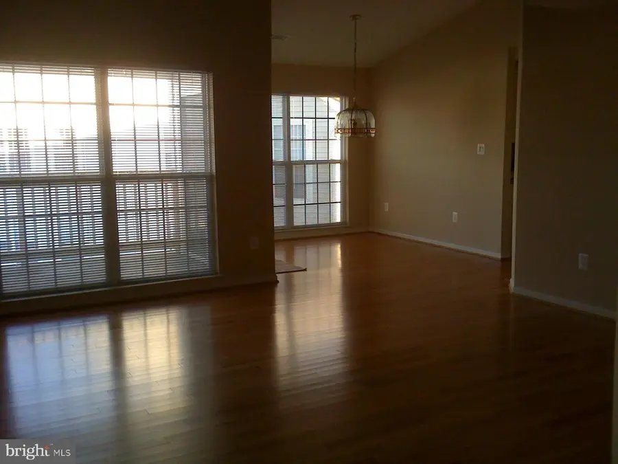 595 Cawley Dr #4 3c, Frederick, MD 21703 - #3