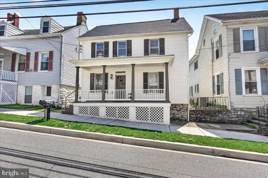 208 Main St, Middletown, MD 21769 - #3