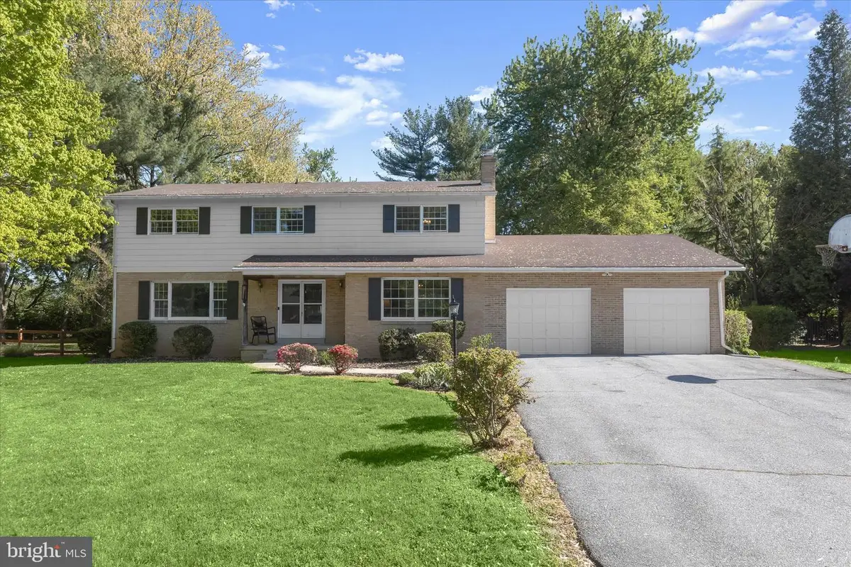 8208 Glendale Dr, Frederick, MD 21702 - #1