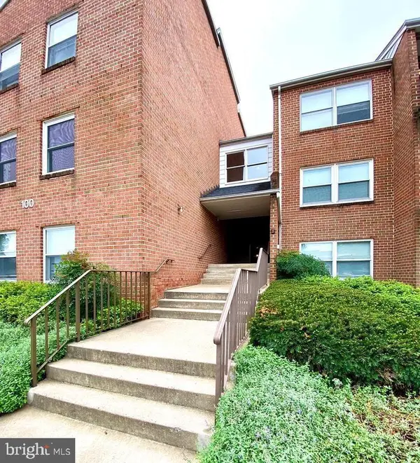 100 Chapel Ct #323, WALKERSVILLE, MD 21793