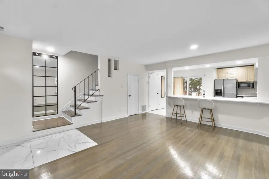 12 Coats Bridge Pl #2f, Frederick, MD 21703 - #3