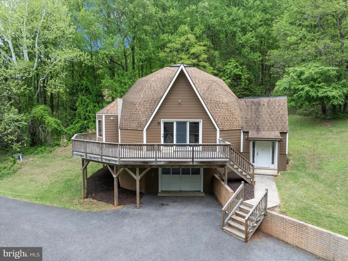 2813 Fry Rd, Jefferson, MD 21755 - #1