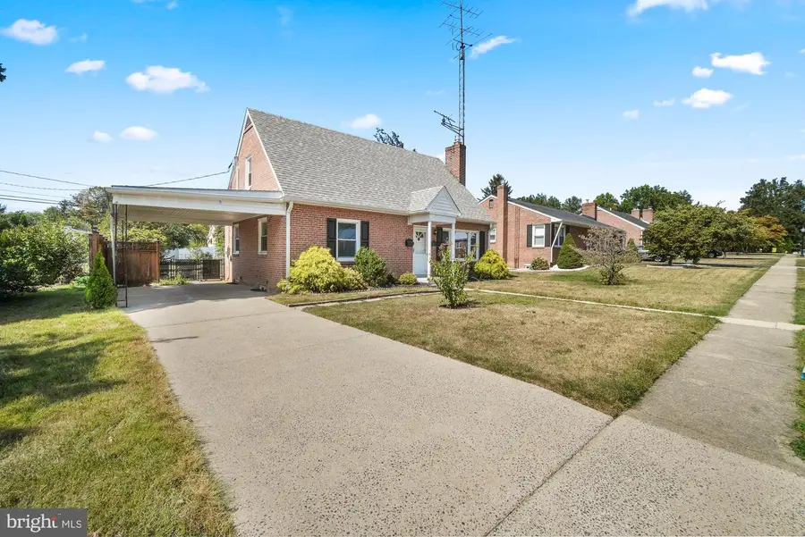607 Grant Pl, Frederick, MD 21702 - #3
