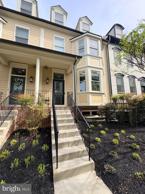 24 Maxwell Sq, FREDERICK, MD 21701