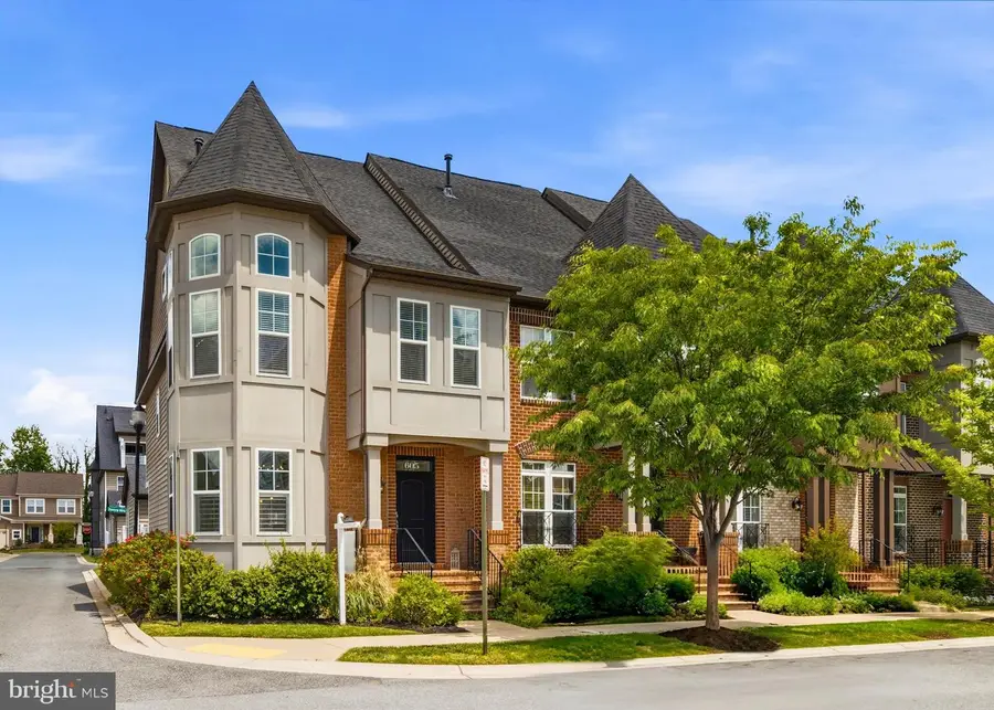 605 Blandwood Rd, Frederick, MD 21701 - #2