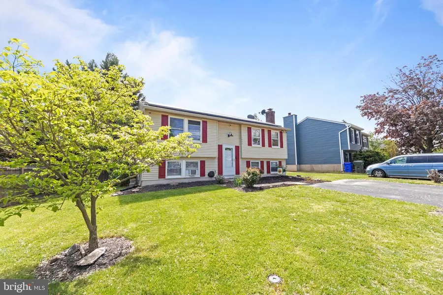 1603 Dogwood Dr, Frederick, MD 21701 - #2
