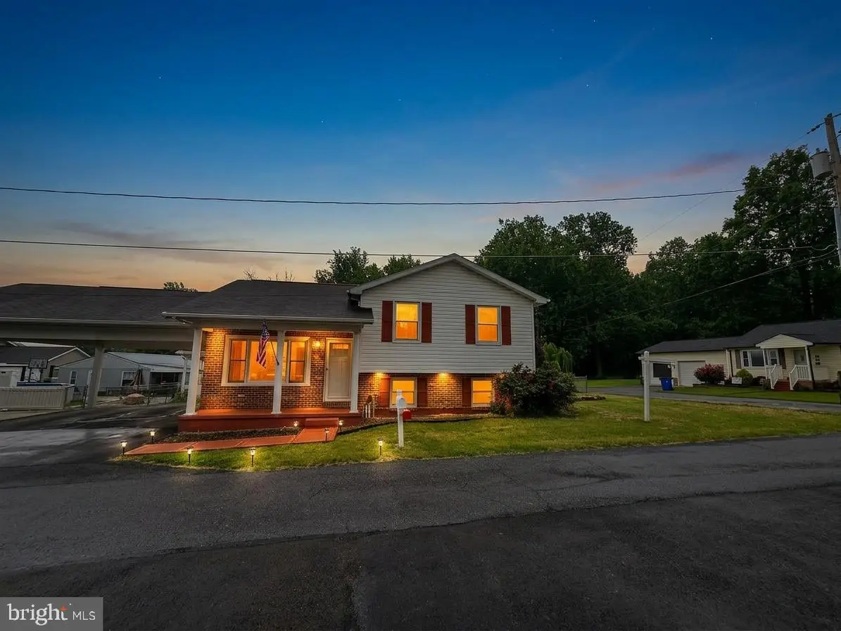 4 S Altamont Ave, Thurmont, MD 21788 - #1