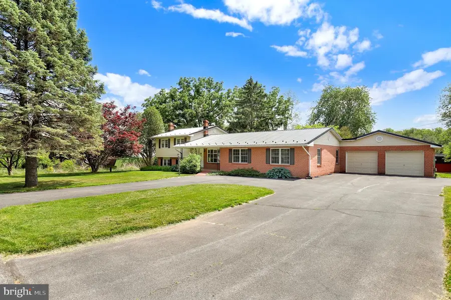 5827 Etzler Rd, Frederick, MD 21702 - #2