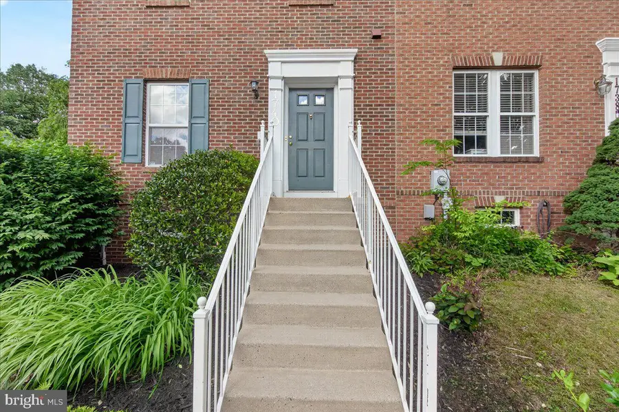 1740 Derrs Sq E, Frederick, MD 21701 - #3
