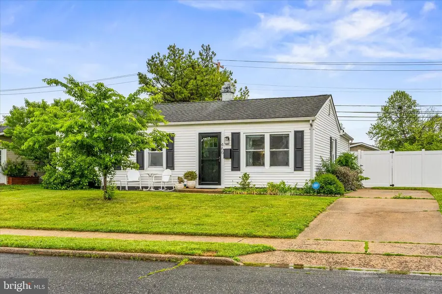 466 Carrollton Dr, Frederick, MD 21701 - #2