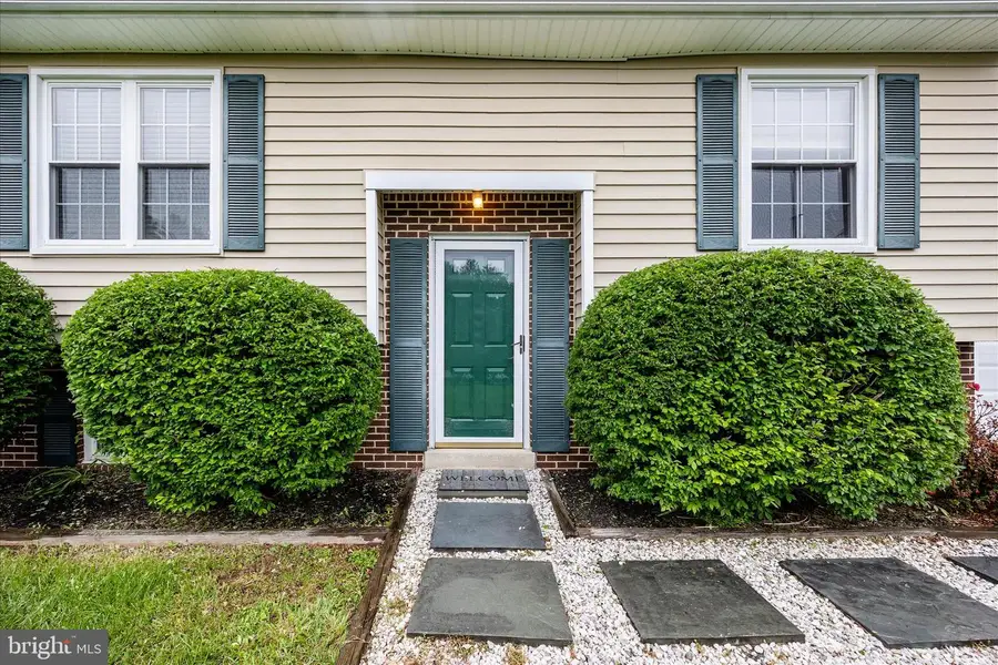 11005 Horseshoe Dr, Frederick, MD 21701 - #2
