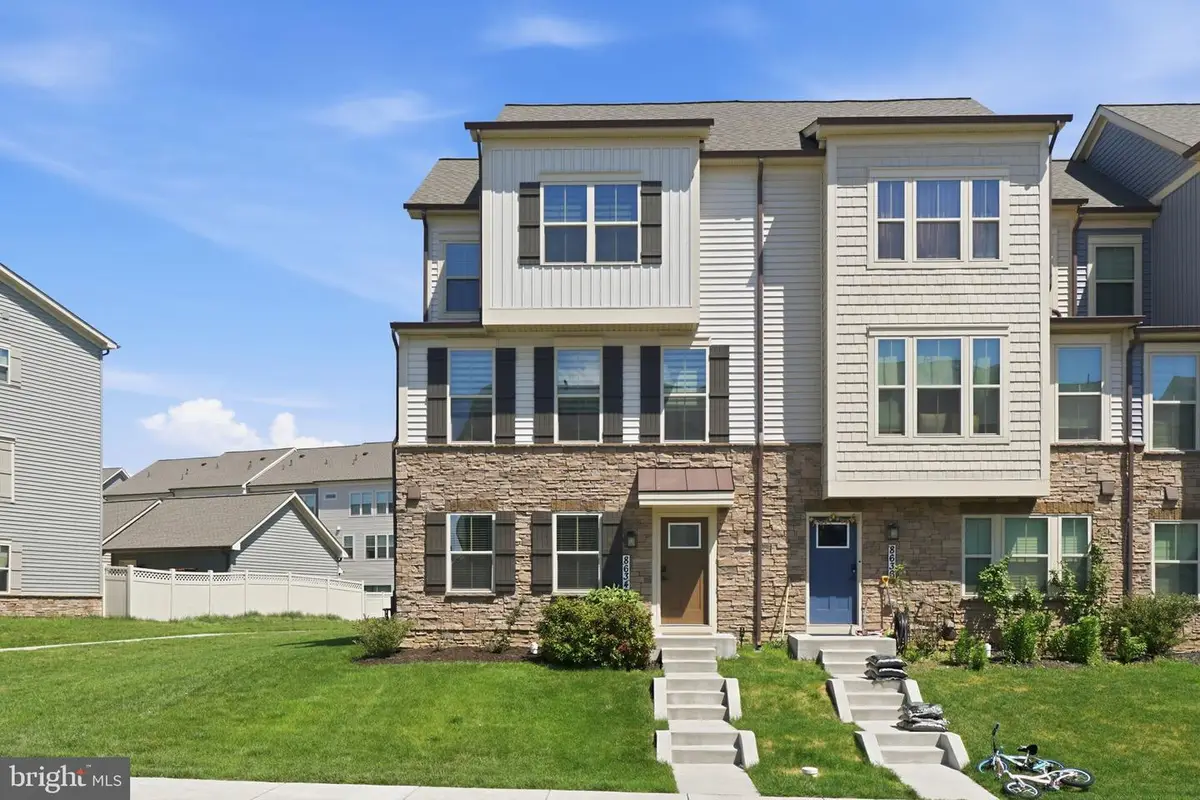 8634 Shady Pines Dr, Frederick, MD 21704 - #1