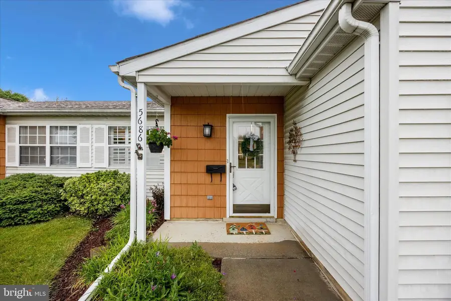 5686 Crabapple Dr, Frederick, MD 21703 - #2